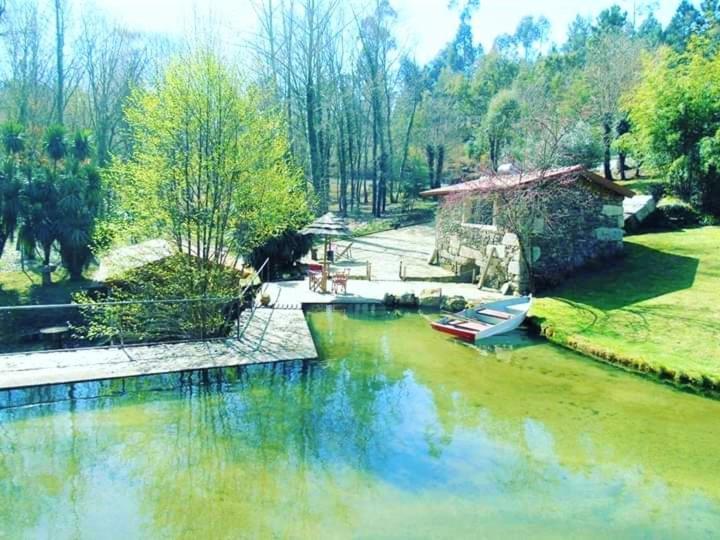 Quinta Da Chouza Agroturismo E Enoturismo Celorico De Basto Esterno foto