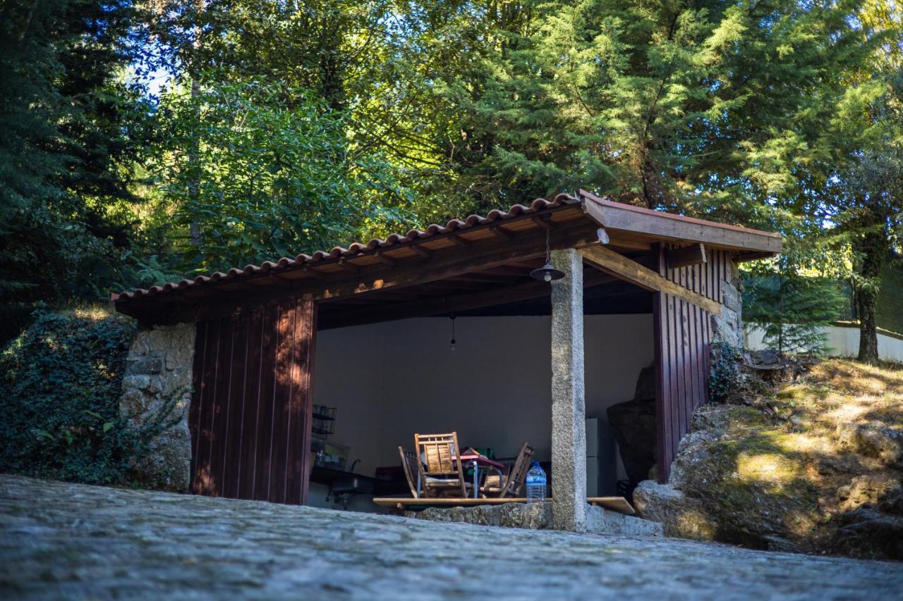 Quinta Da Chouza Agroturismo E Enoturismo Celorico De Basto Esterno foto