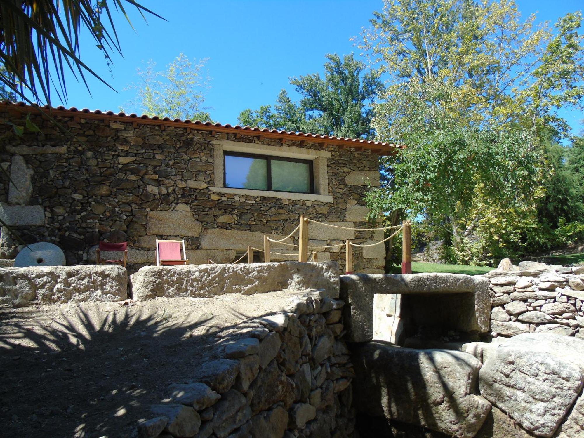 Quinta Da Chouza Agroturismo E Enoturismo Celorico De Basto Esterno foto