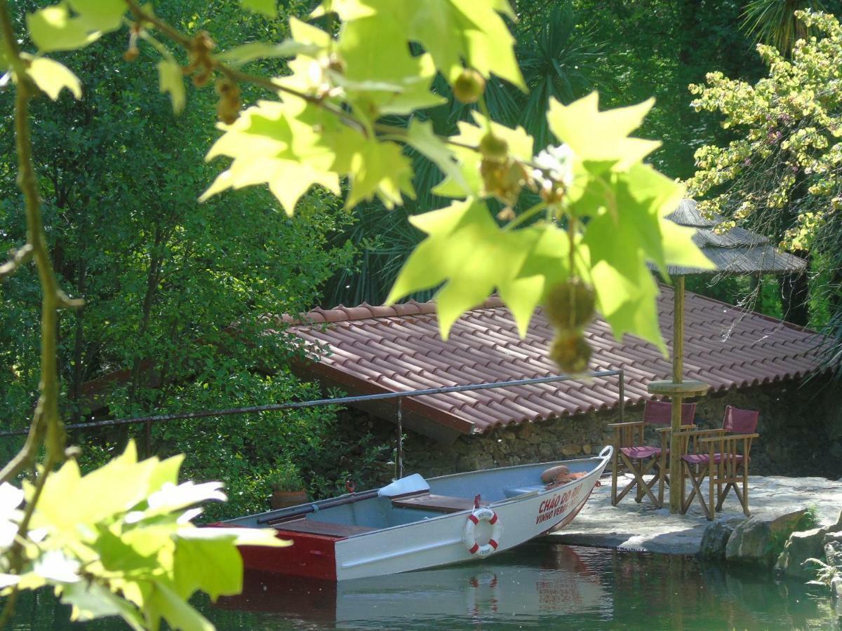 Quinta Da Chouza Agroturismo E Enoturismo Celorico De Basto Esterno foto