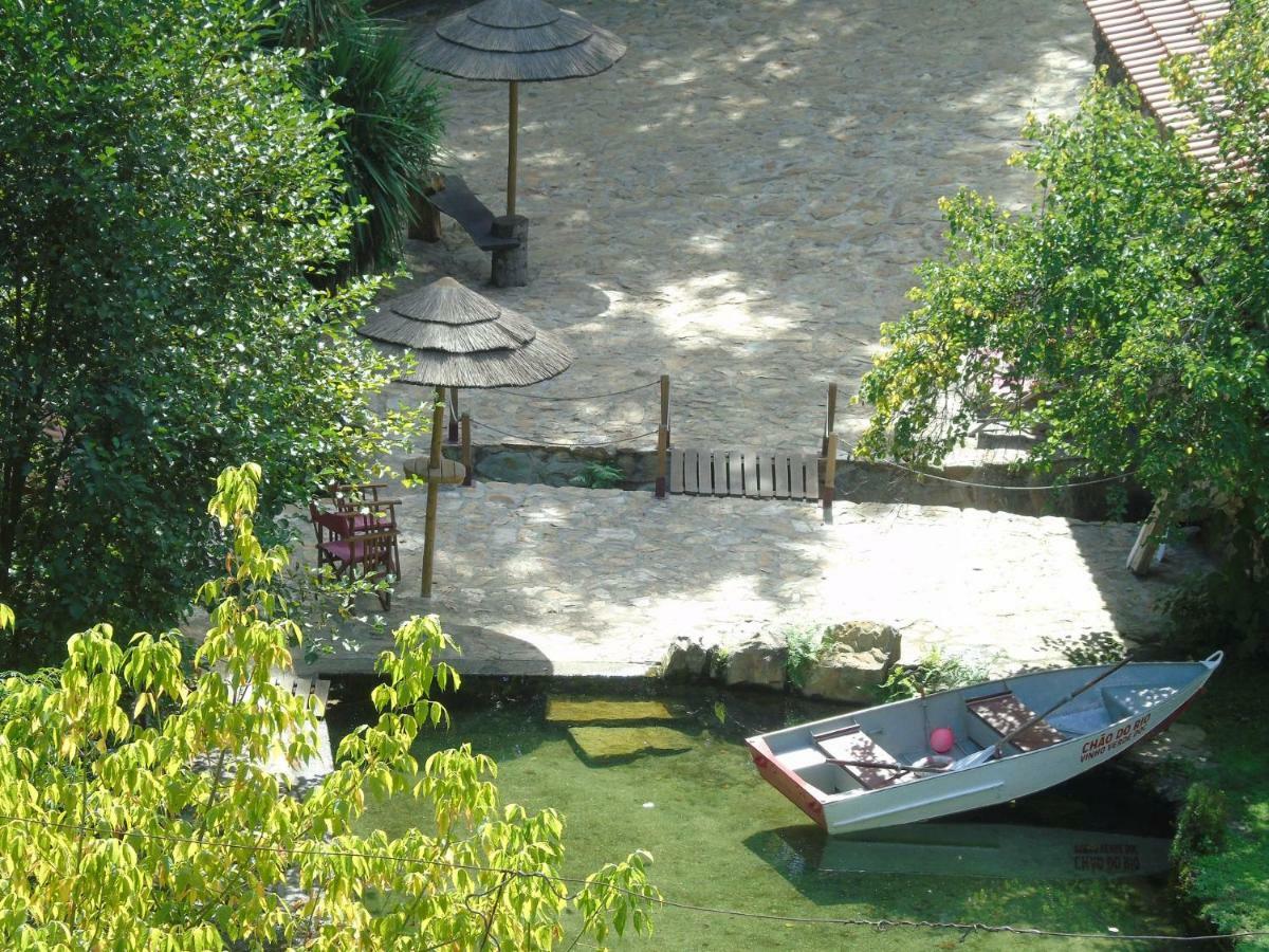 Quinta Da Chouza Agroturismo E Enoturismo Celorico De Basto Esterno foto